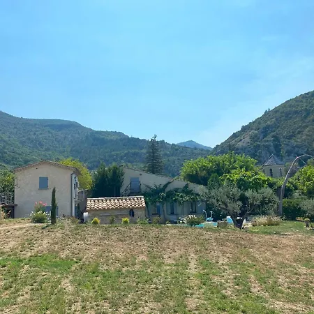 La Baptistine Face Au Ventoux La Clue Pensjonat